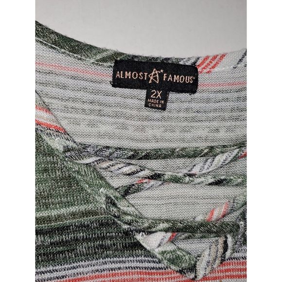 Almost Famous Women's Knit Top Plus Sized Cap Sleeve Spring Summer Activewear 2X - Picture 3 of 9